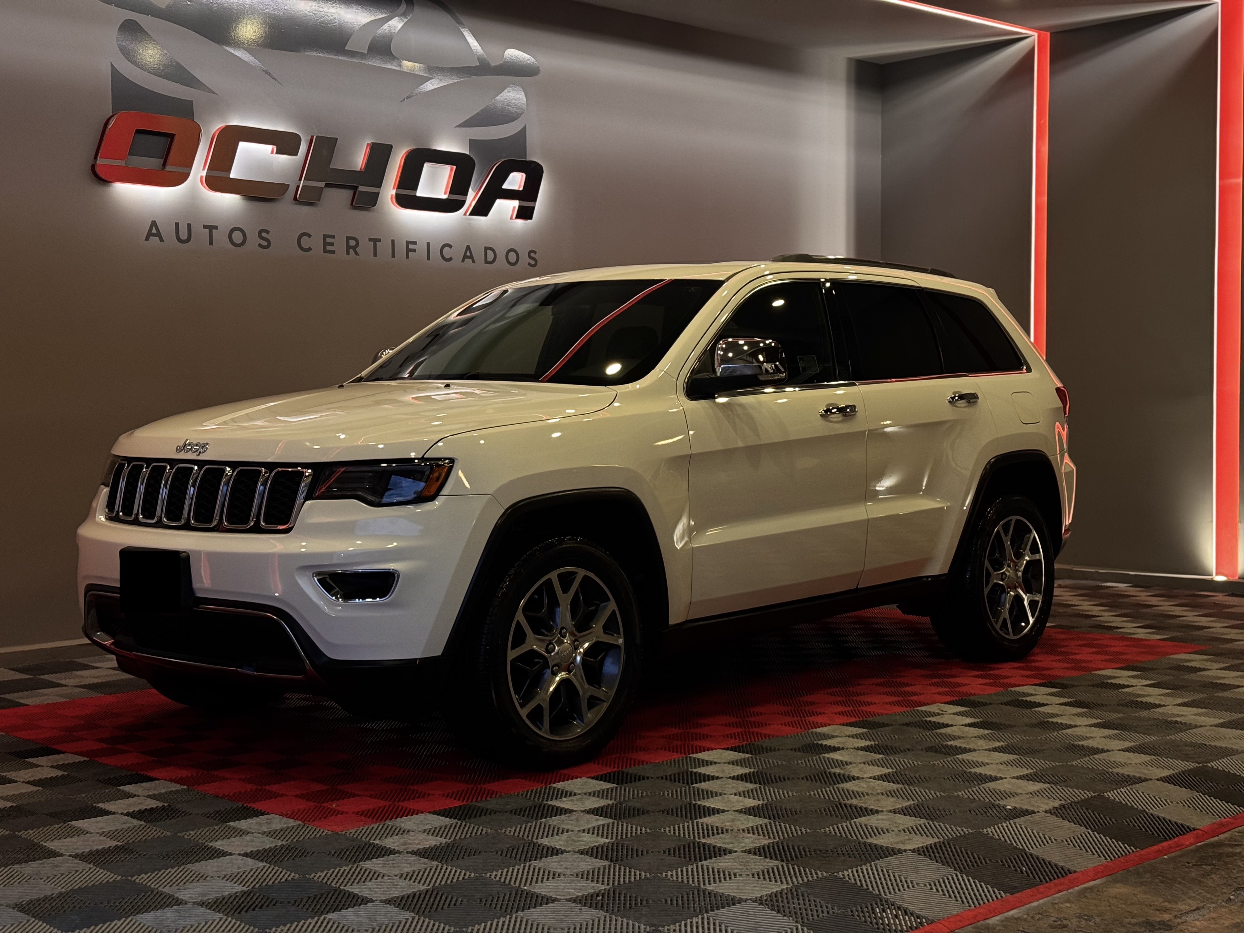 Jeep Grand Cherokee Limited Lujo V6 2018